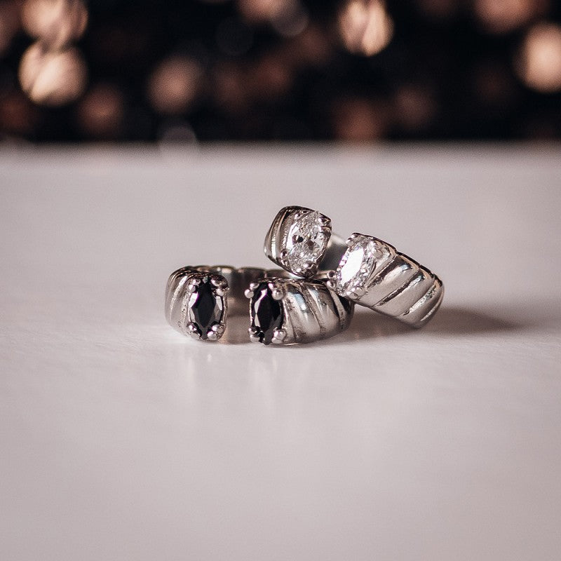 iXXXi Fame Ring Adore Black