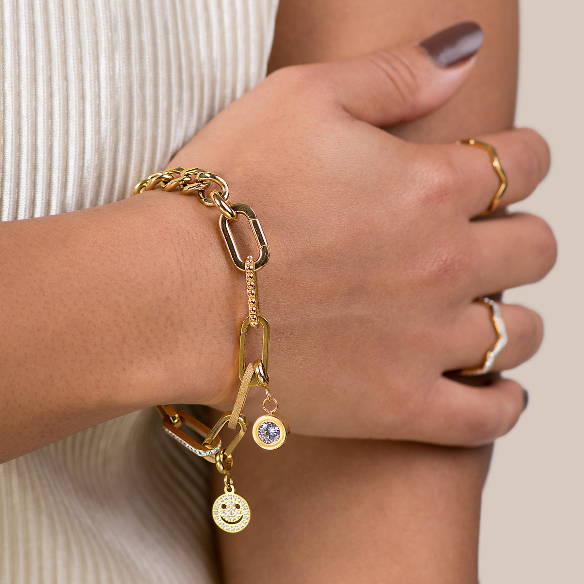 iXXXi Connect Charm Sparkle Smiley