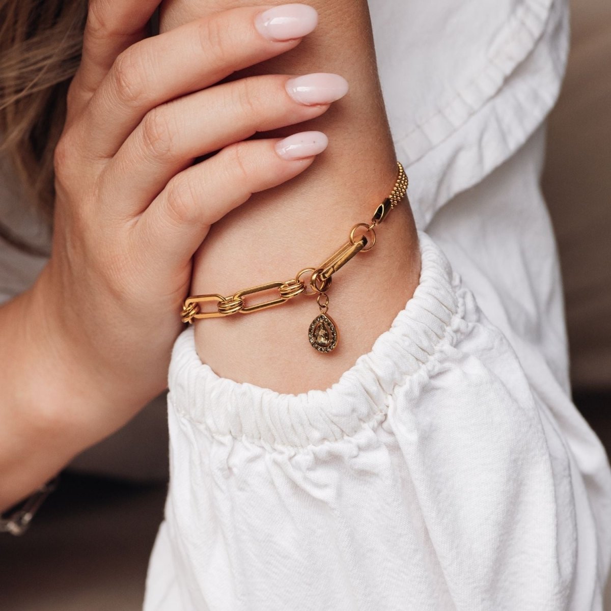 iXXXi Connect Bedel Auren